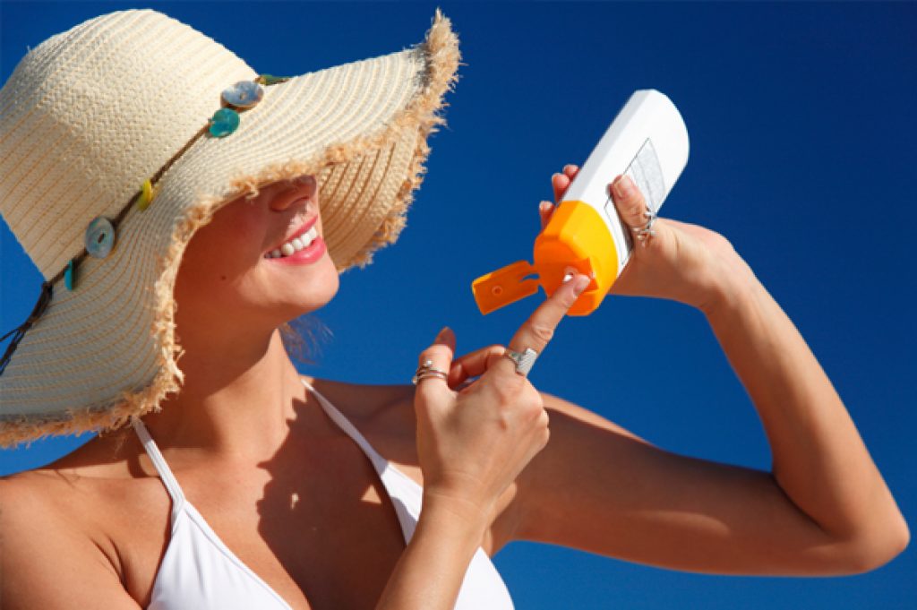 List of Best Face Sunscreen for Oily Skin in India