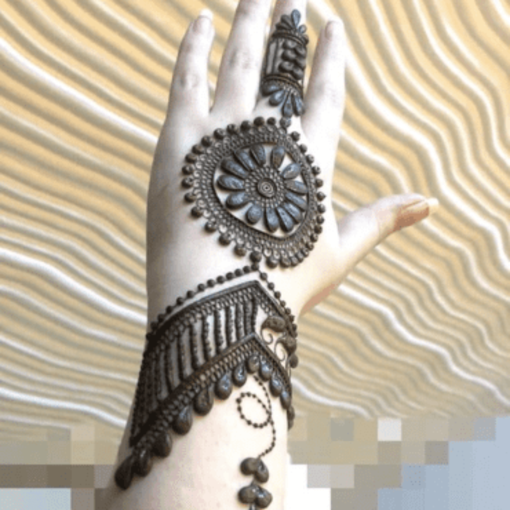 Back Hand Moroccan Mehndi Designs