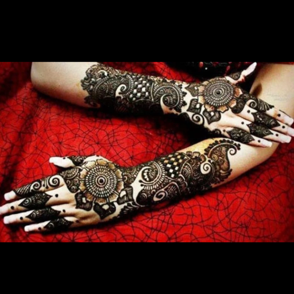 Best Front Hand Mehndi Design